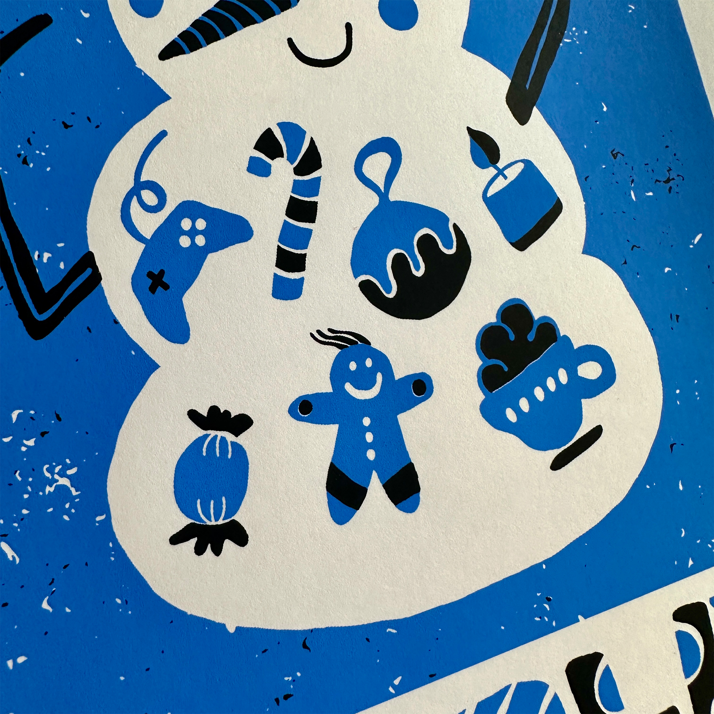 detail snowman print christmas ornaments